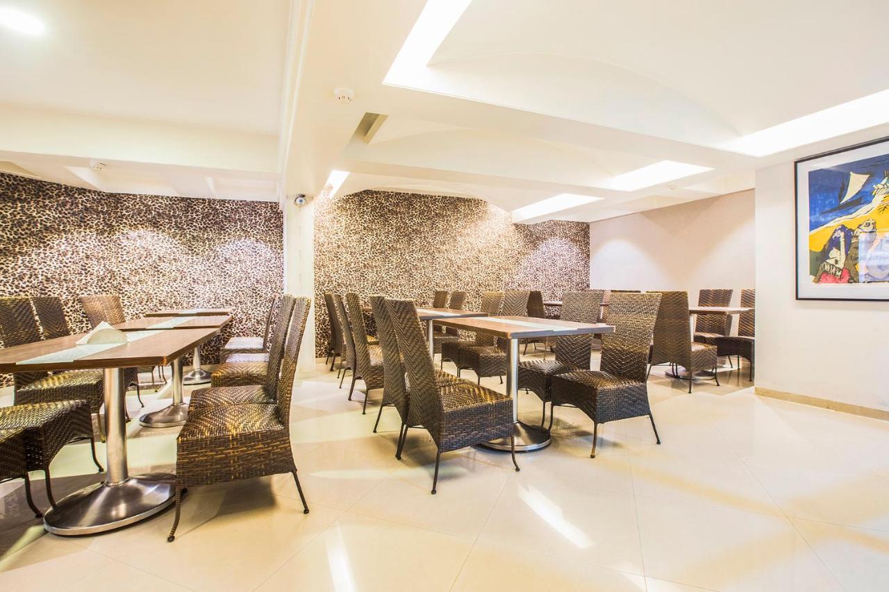 Fabhotel Savoy Suites Mumbai Airport Exterior foto