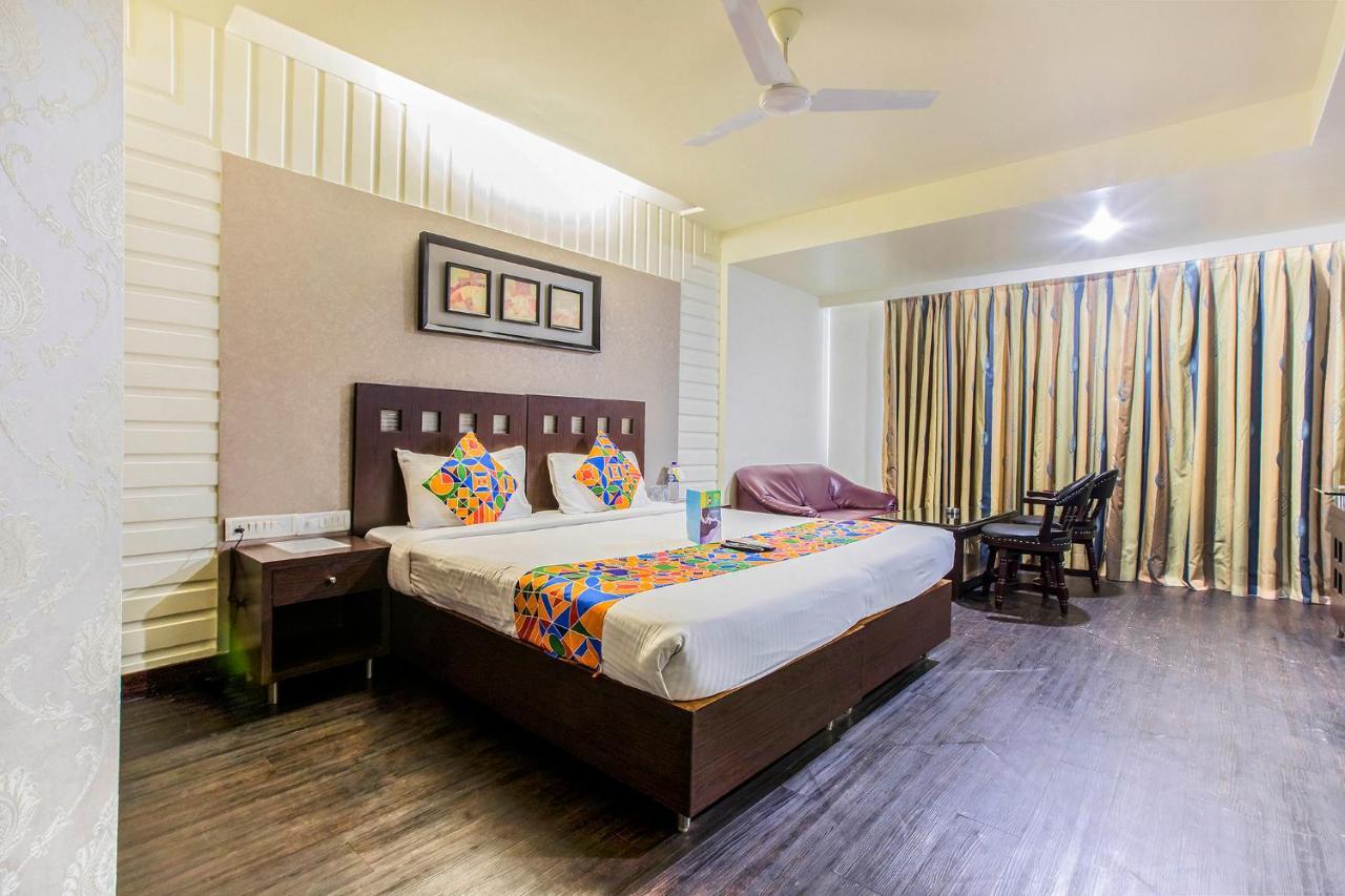 Fabhotel Savoy Suites Mumbai Airport Exterior foto