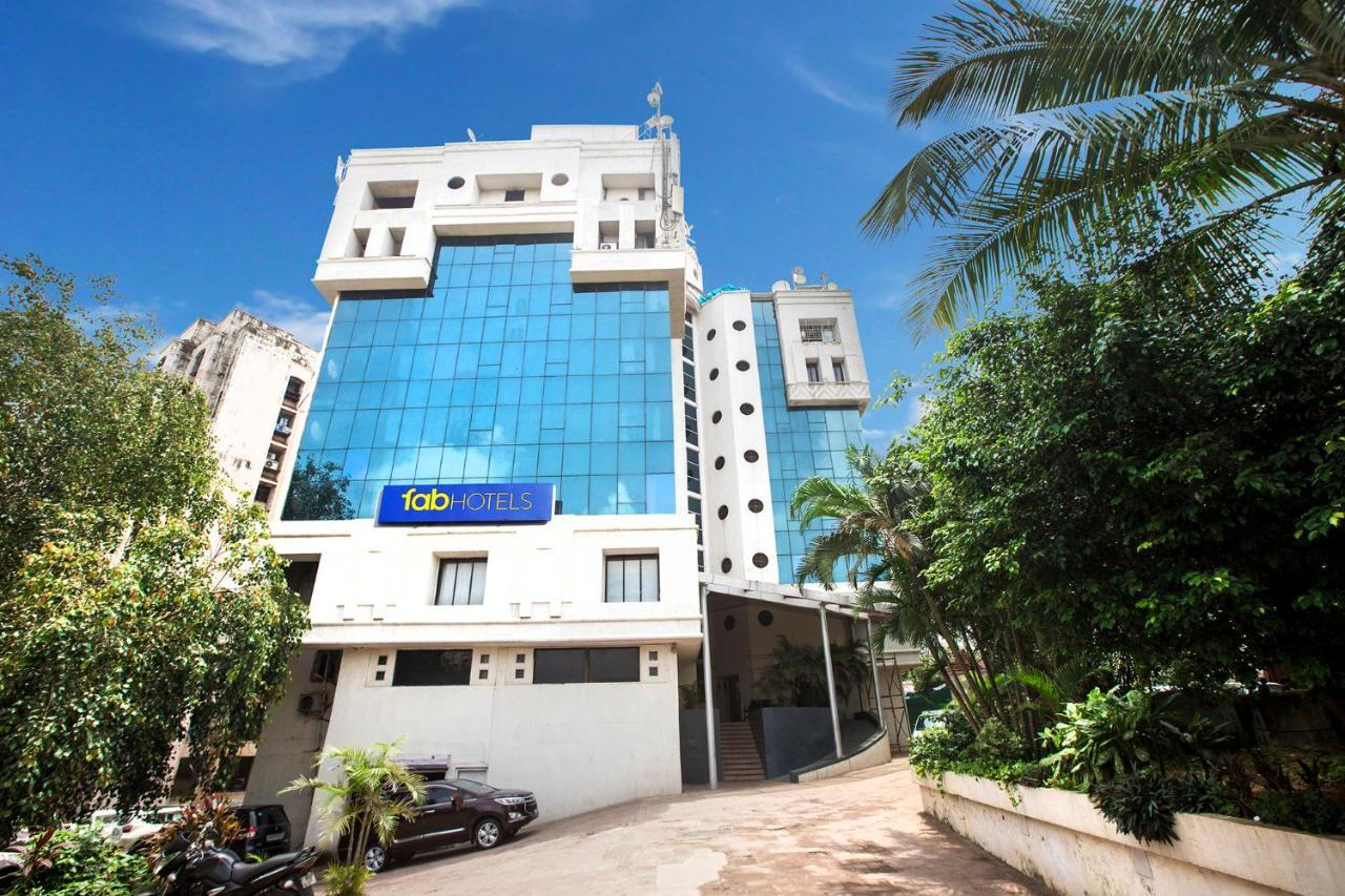 Fabhotel Savoy Suites Mumbai Airport Exterior foto